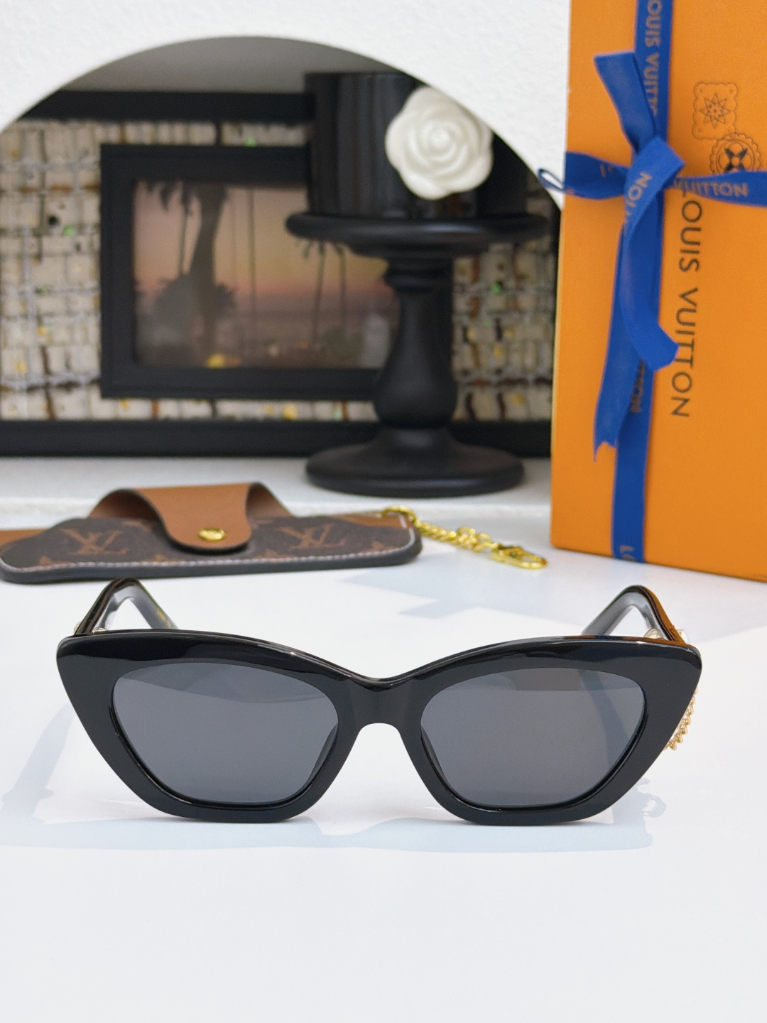 LOUIS VUITTO* MOD：Z2988 SIZE：53口18 145 重工艺技术 对扣铸件