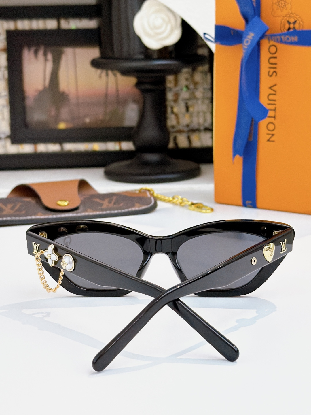 LOUIS VUITTO* MOD：Z2988 SIZE：53口18 145 重工艺技术 对扣铸件