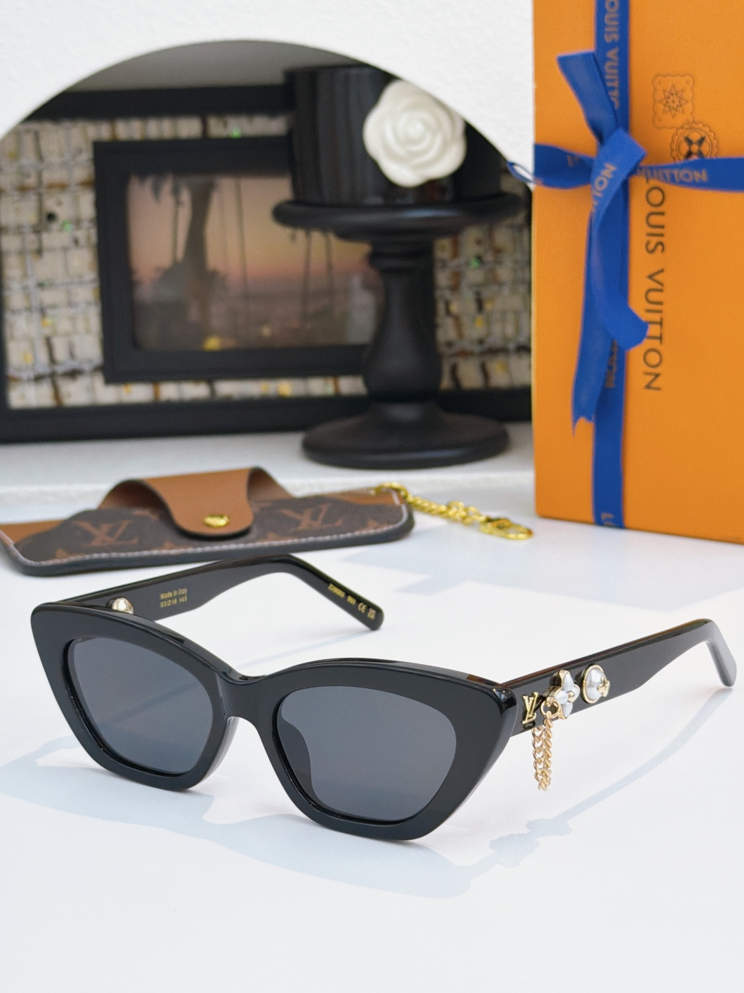 LOUIS VUITTO* MOD：Z2988 SIZE：53口18 145 重工艺技术 对扣铸件