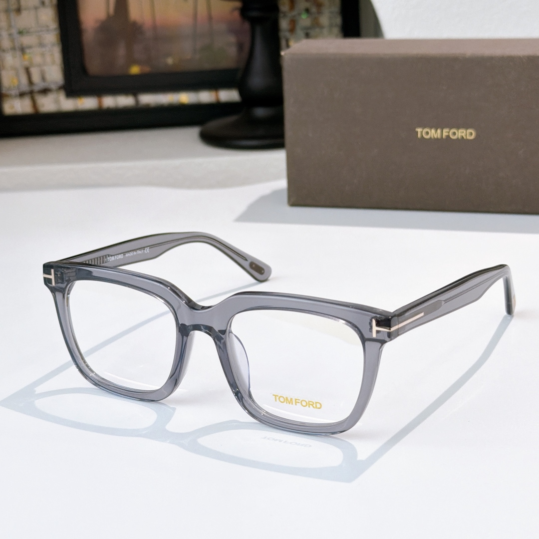 TomFor* Mod：TF0646 Size：53-20-145 🔝🔝
