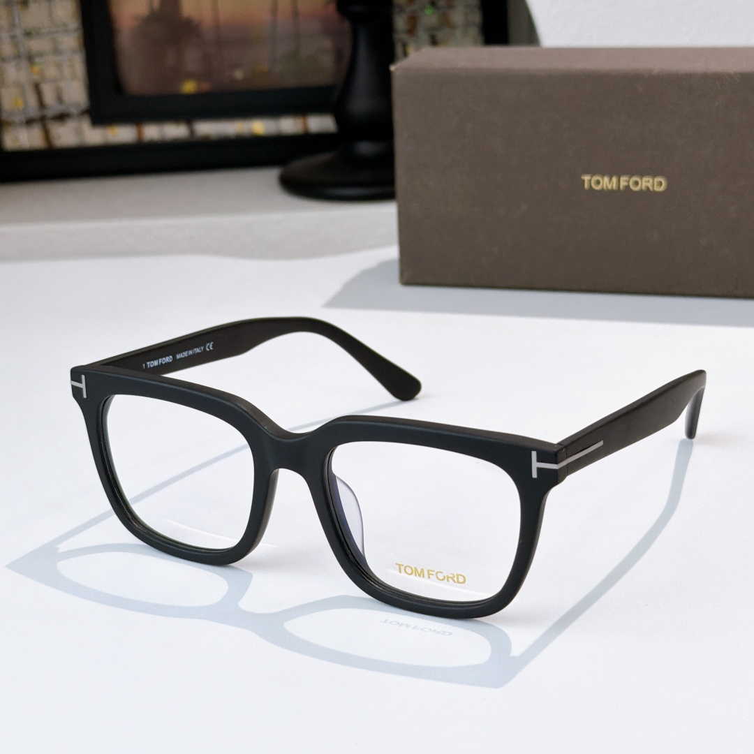 TomFor* Mod：TF0646 Size：53-20-145 🔝🔝