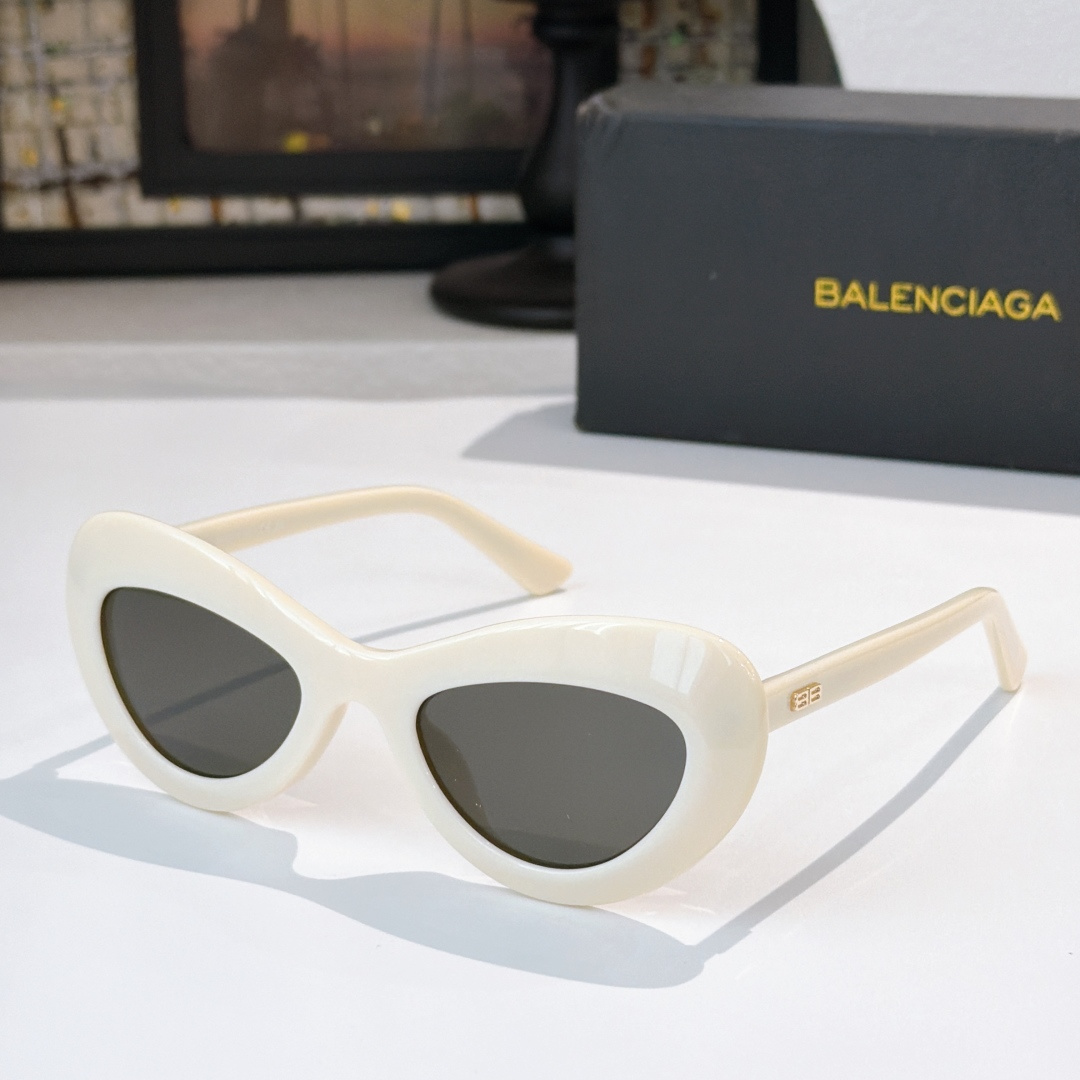 BALENCIAG* MODEL：BB0559S SIZE：51口23-145  🔝🔝 