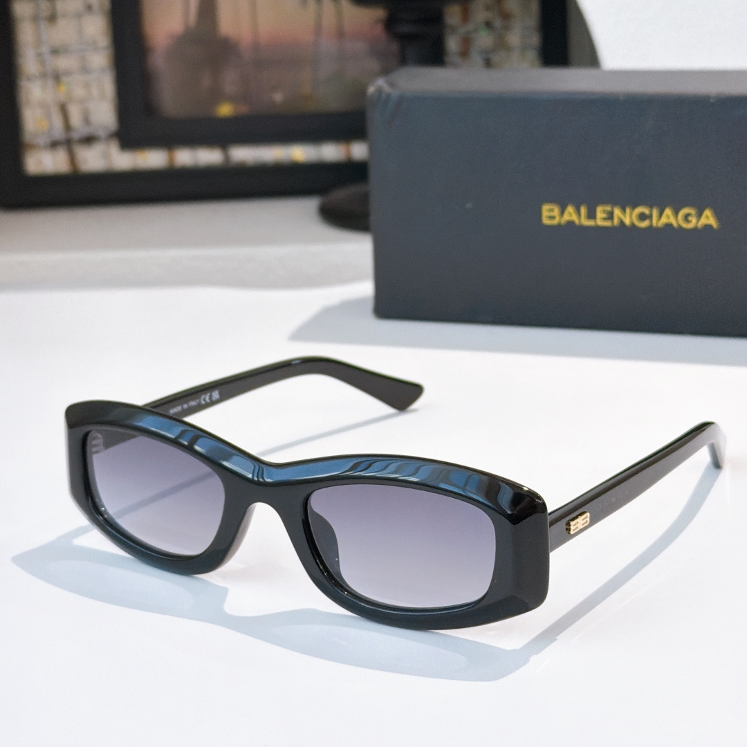 BALENCIAG* MODEL:BB0561SA SIZE:51口23-145 🔝🔝 BALENCIAG* MODEL:BB0561SA SIZE:51口23-145 🔝🔝