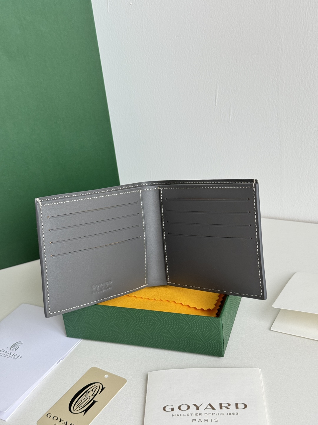 Goyard Wallet, Short Bifold with 8 Card Slots - Classic & Practical 8 cmp i1746268321584 8005 0 6