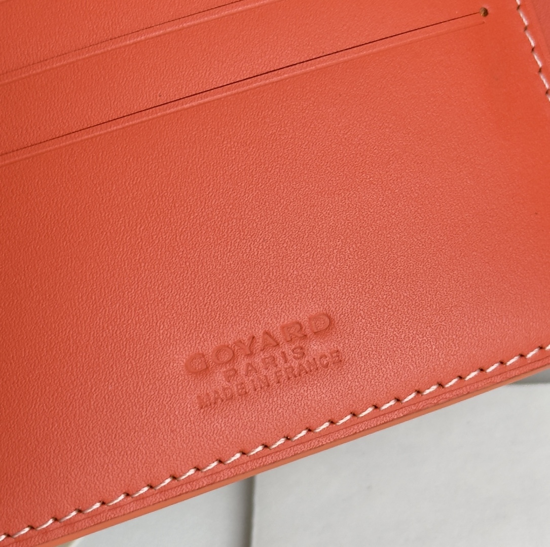 Goyard Bi-Fold Wallet, 8 Card Slots, Slim Design, Classic & Durable 9 cmp i1746268343243 5547 0 7