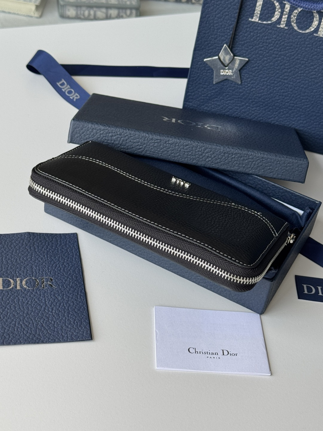 Dior dior 男包 马鞍拉链式长款钱包黑色细工镶嵌粒面牛皮革