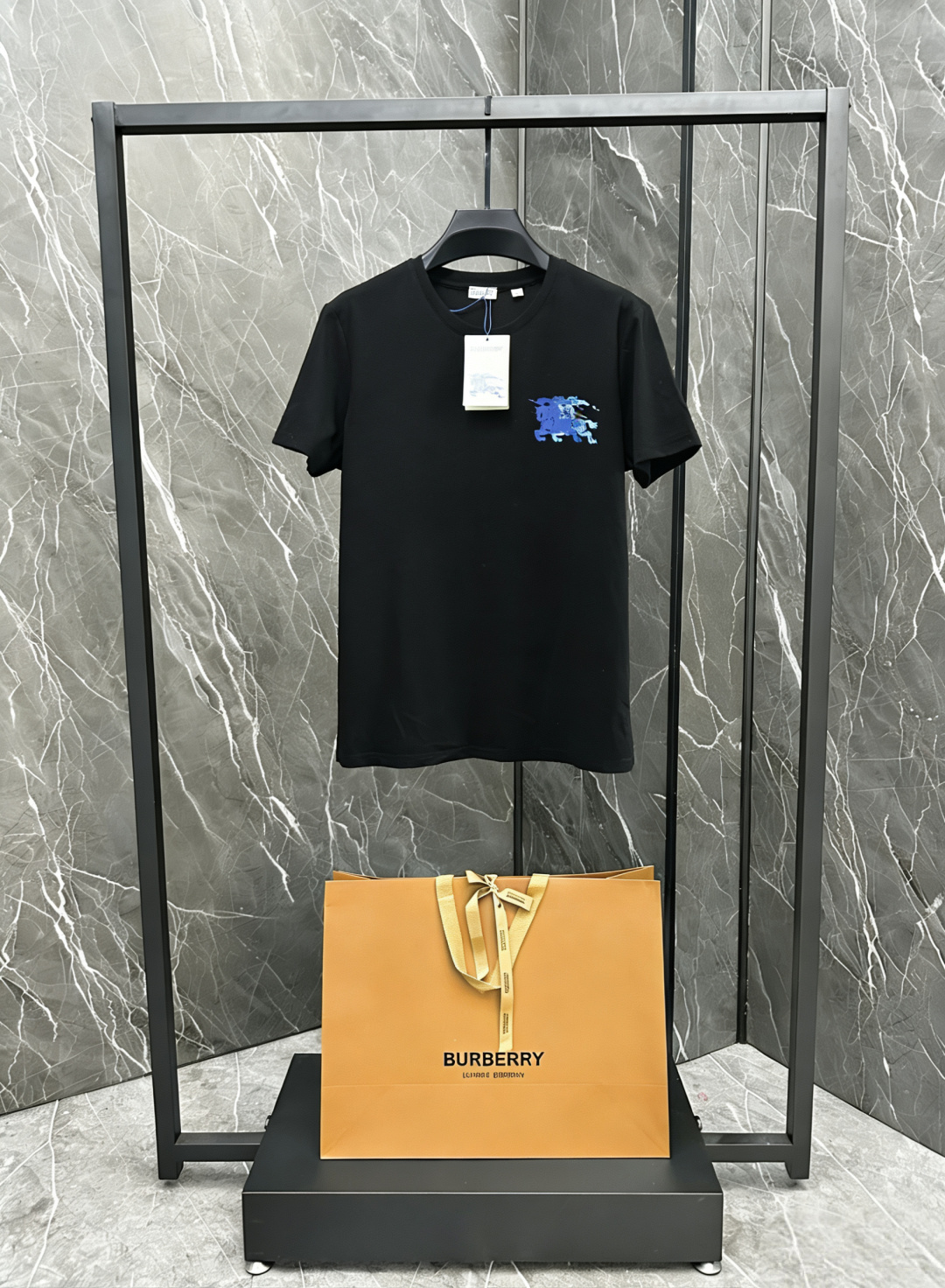 Alternative view of Burberry T-Shirt 02309