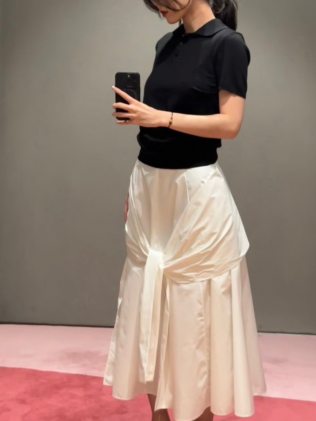 NO:803308,,,19860909,,,Women's clothing