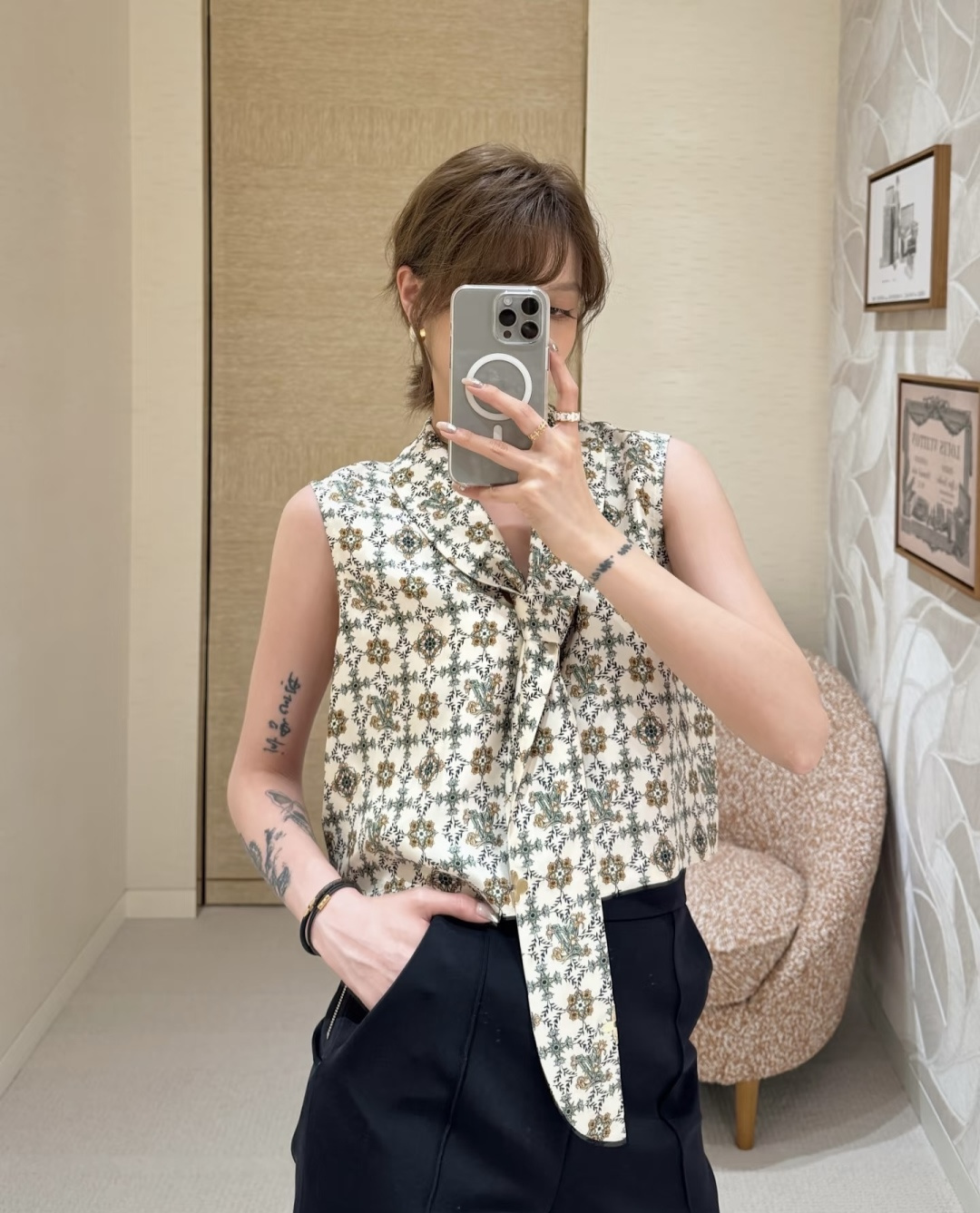 NO:803284,,,19860909,,,Women's clothing