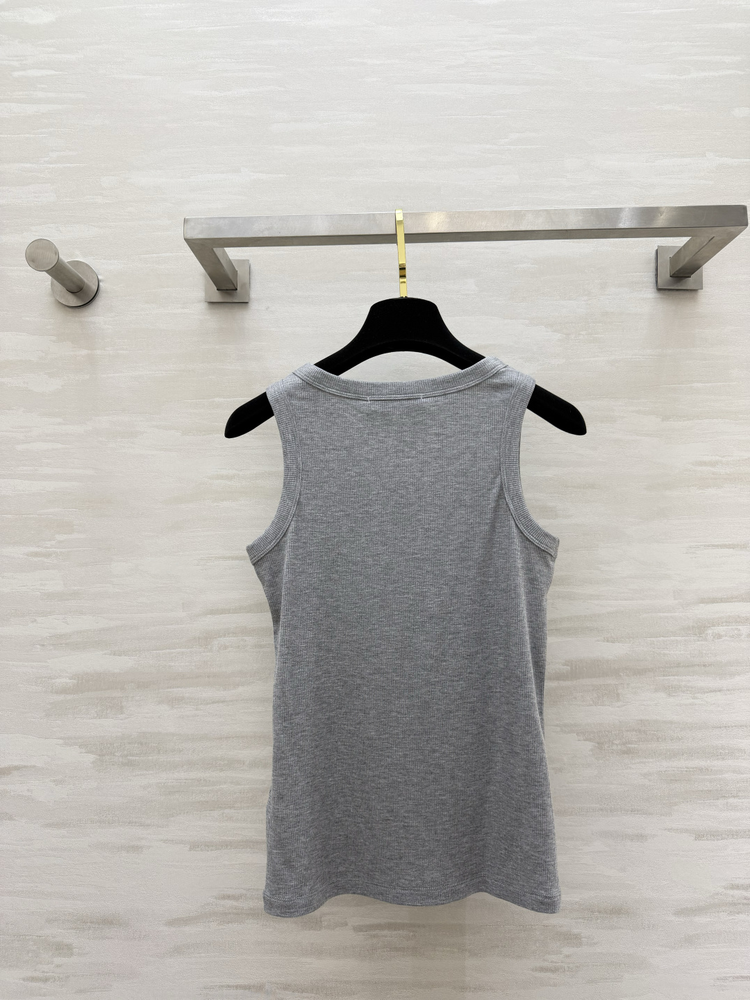 #Alo²⁶ss坑条工字背心 | 辣妹运动刚需款✨健身/瑜伽/日常都能穿的神仙背心！高弹坑条面料软糯亲肤