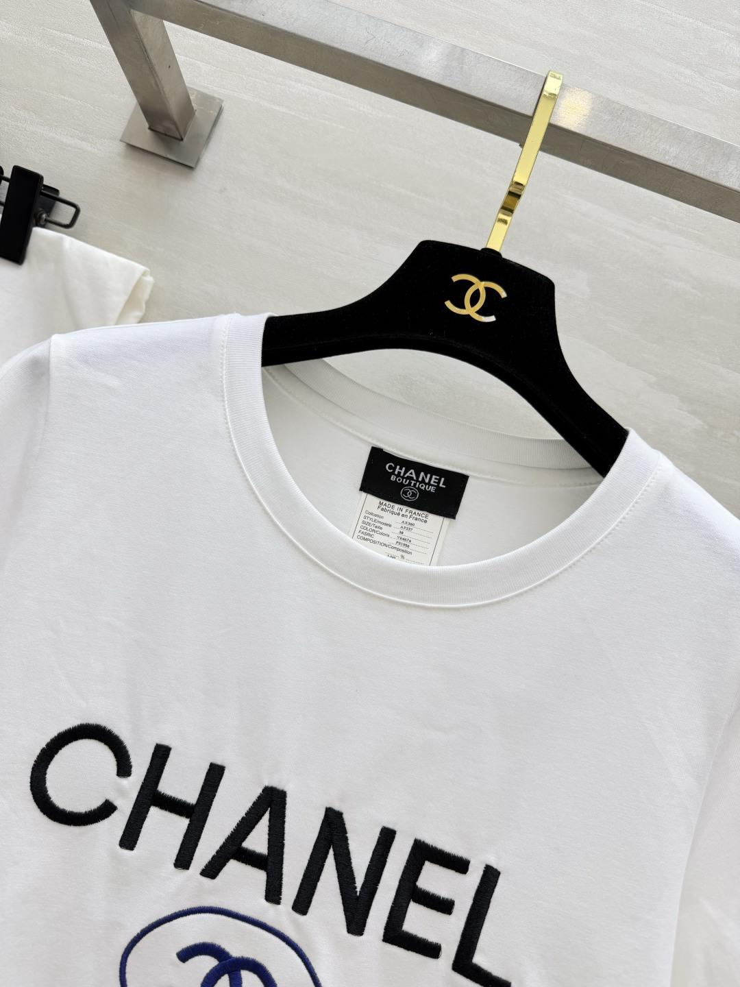 #Chane♡²⁶中古系列 字母logo刺绣🪡限定白T | 永恒经典款 标志性logo字母 双C椭圆标每