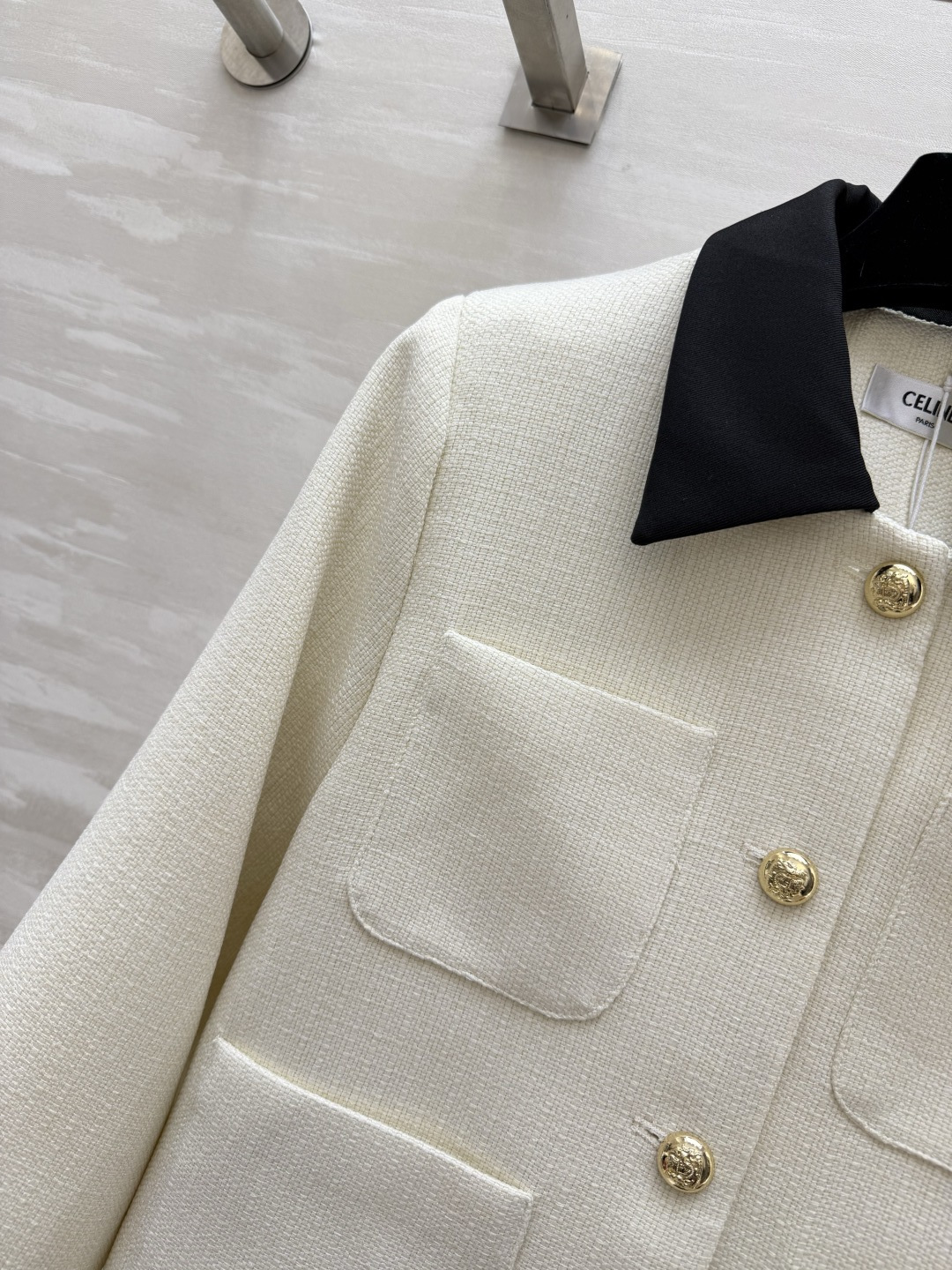 #CELIN♡²⁶撞色翻领粗花呢外套 法式极简与高级感 肌理感粗花呢 撞色黑翻领 经典撞色永不过时！定制