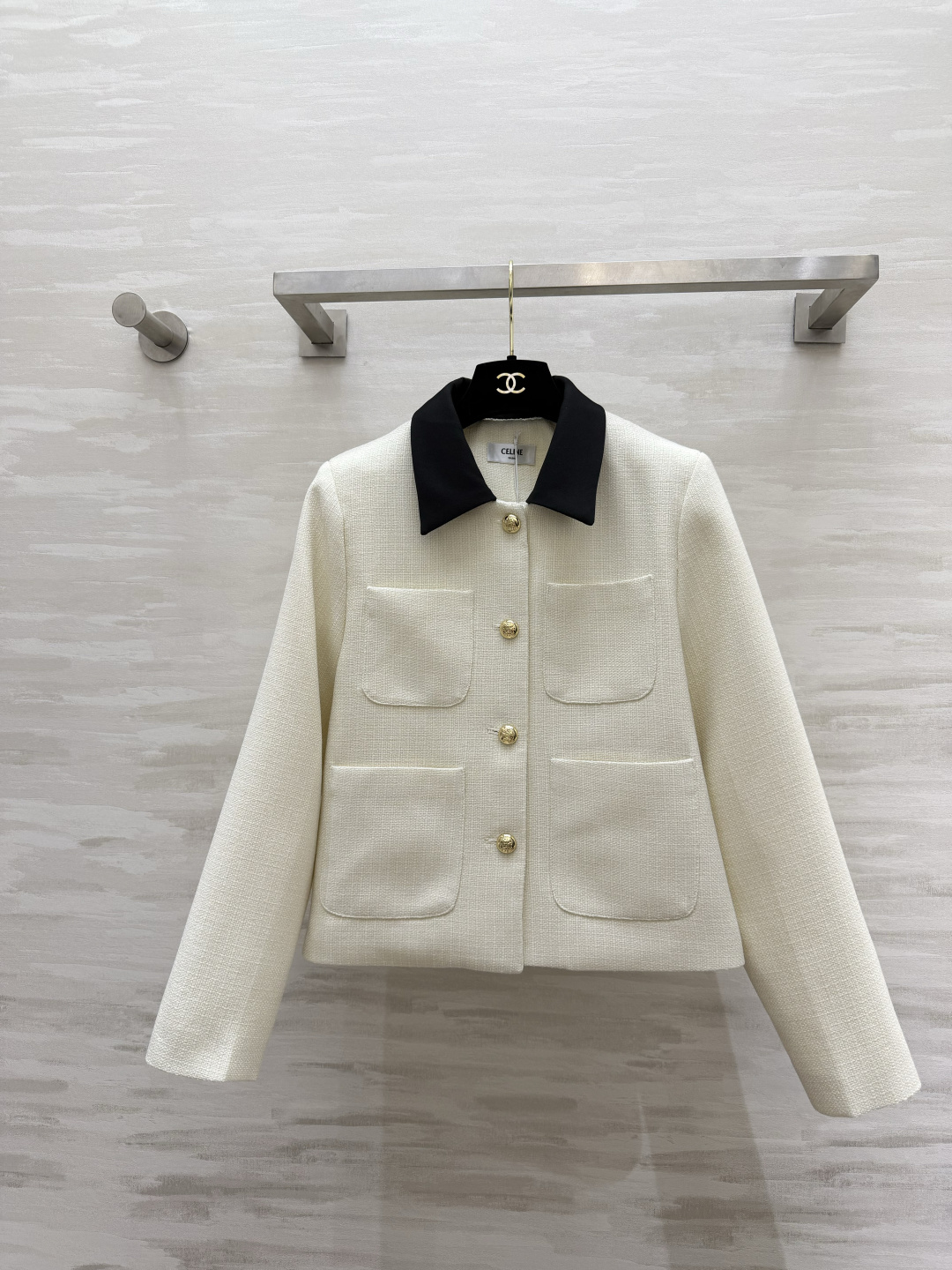 #CELIN♡²⁶撞色翻领粗花呢外套 法式极简与高级感 肌理感粗花呢 撞色黑翻领 经典撞色永不过时！定制