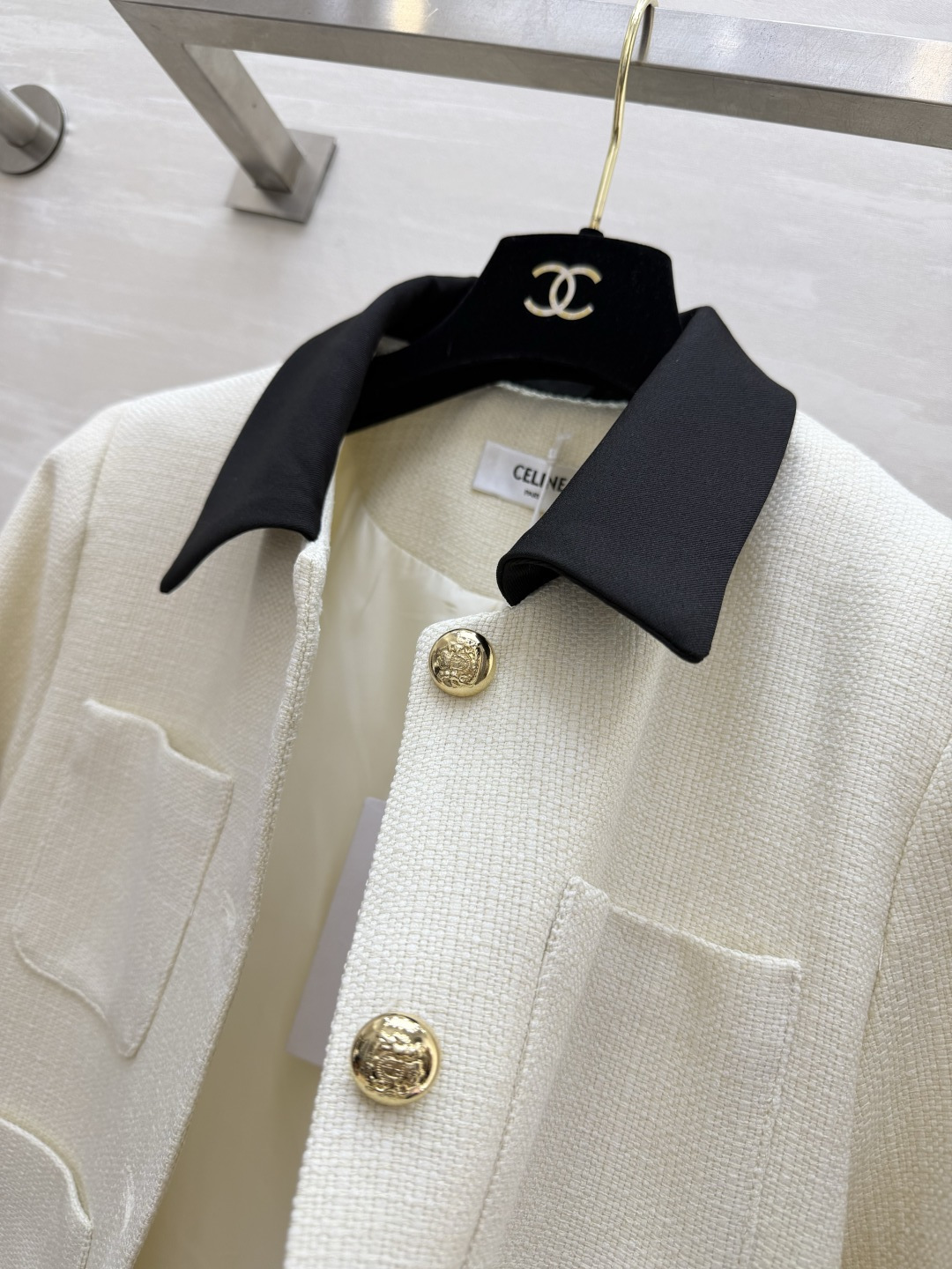 #CELIN♡²⁶撞色翻领粗花呢外套 法式极简与高级感 肌理感粗花呢 撞色黑翻领 经典撞色永不过时！定制