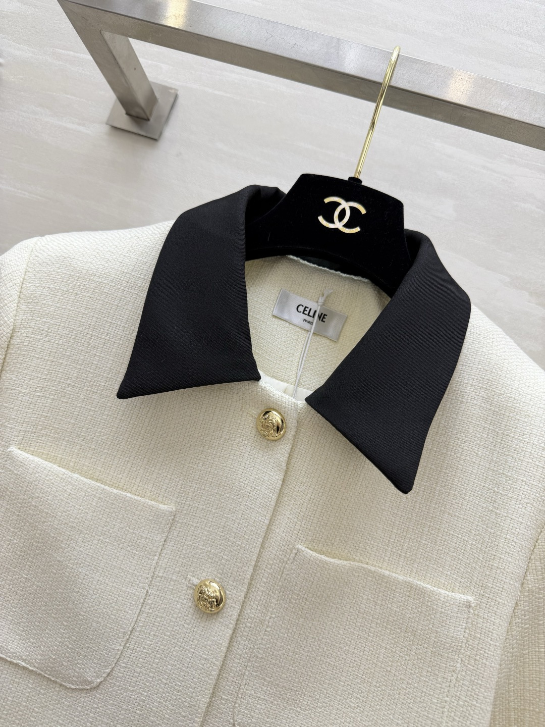 #CELIN♡²⁶撞色翻领粗花呢外套 法式极简与高级感 肌理感粗花呢 撞色黑翻领 经典撞色永不过时！定制