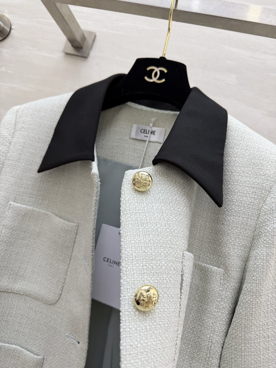 #CELIN♡²⁶撞色翻领粗花呢外套 法式极简与高级感 肌理感粗花呢 撞色黑翻领 经典撞色永不过时！定制