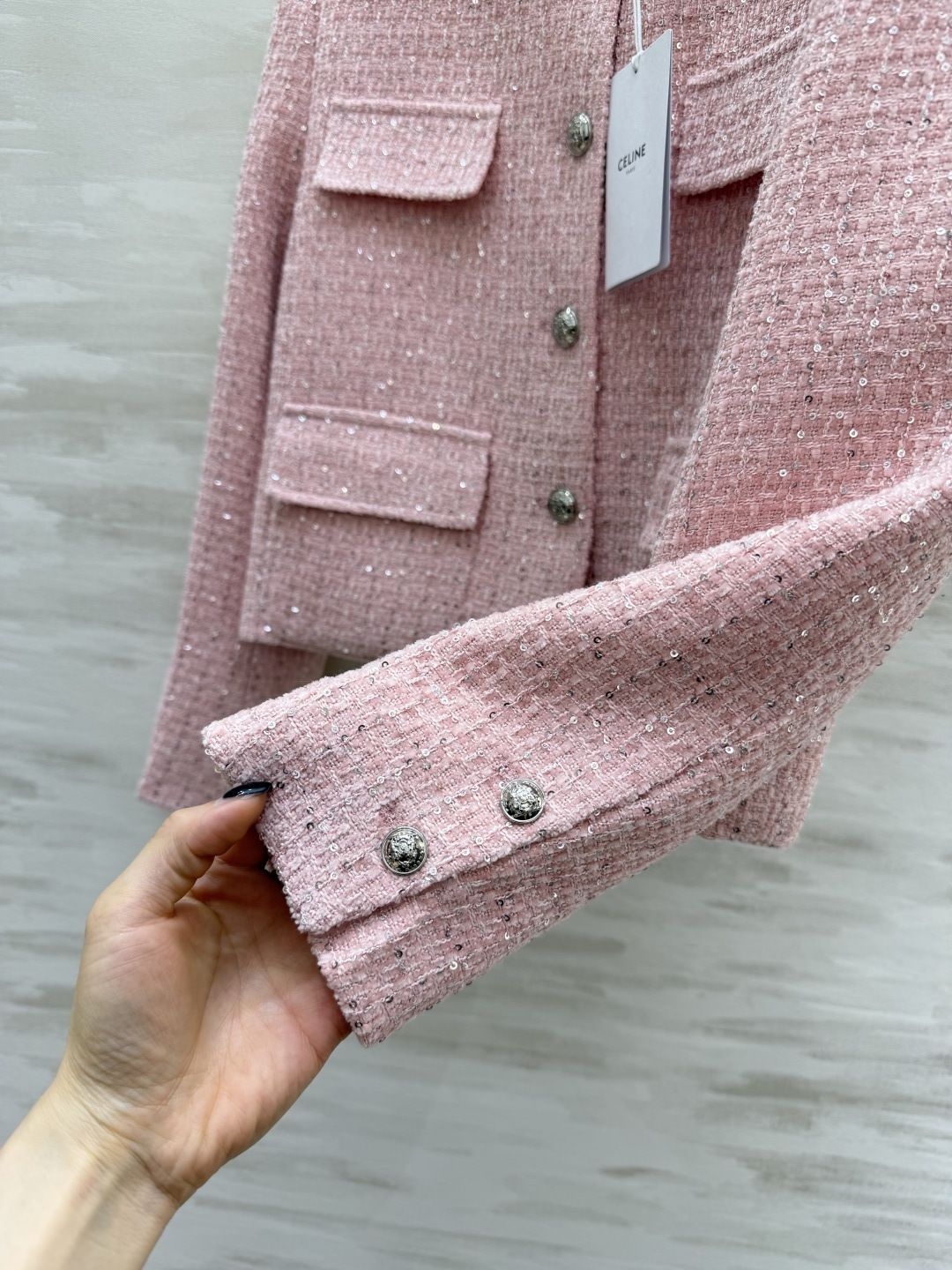 #CELIN♡²⁶樱花粉亮片粗花呢外套 甜妹本命战袍！把浪漫穿在身上 温柔到发光 定制樱花粉混彩粗花呢 