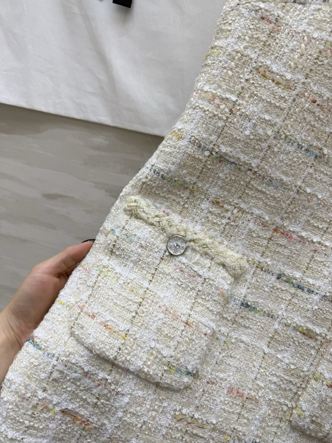 ▫️CHANE♡²⁶｜彩线粗花呢无袖连衣裙▫️米白彩线，温柔显贵▫️经典小香风，永不过时▫️A字版型，藏