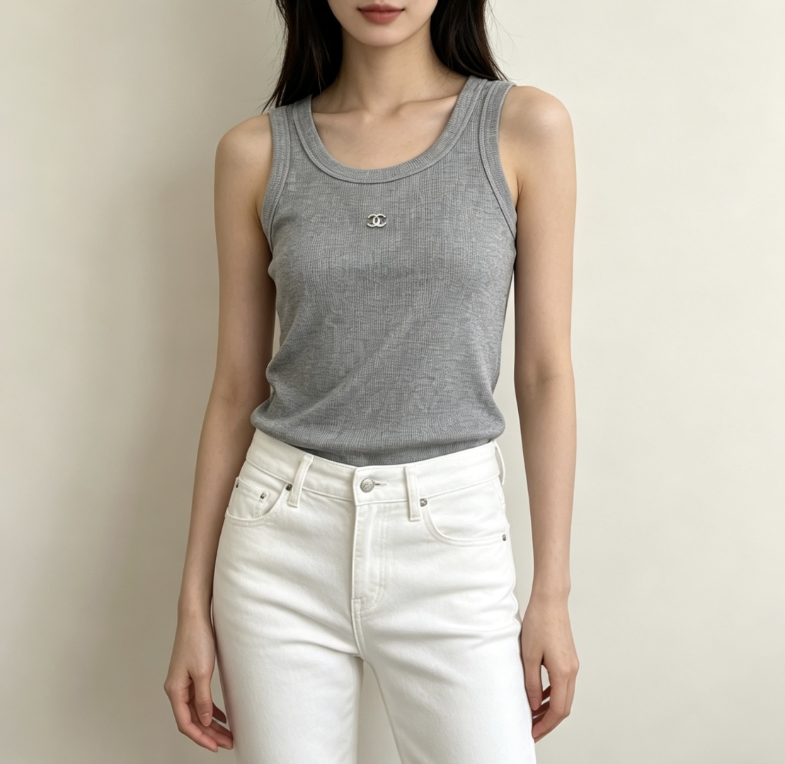 #Chane♡²⁶ss背心｜衣柜里的永不过时款 白/灰/黑三色全齐 把高级感焊在身上！软糯坑条棉 标志性