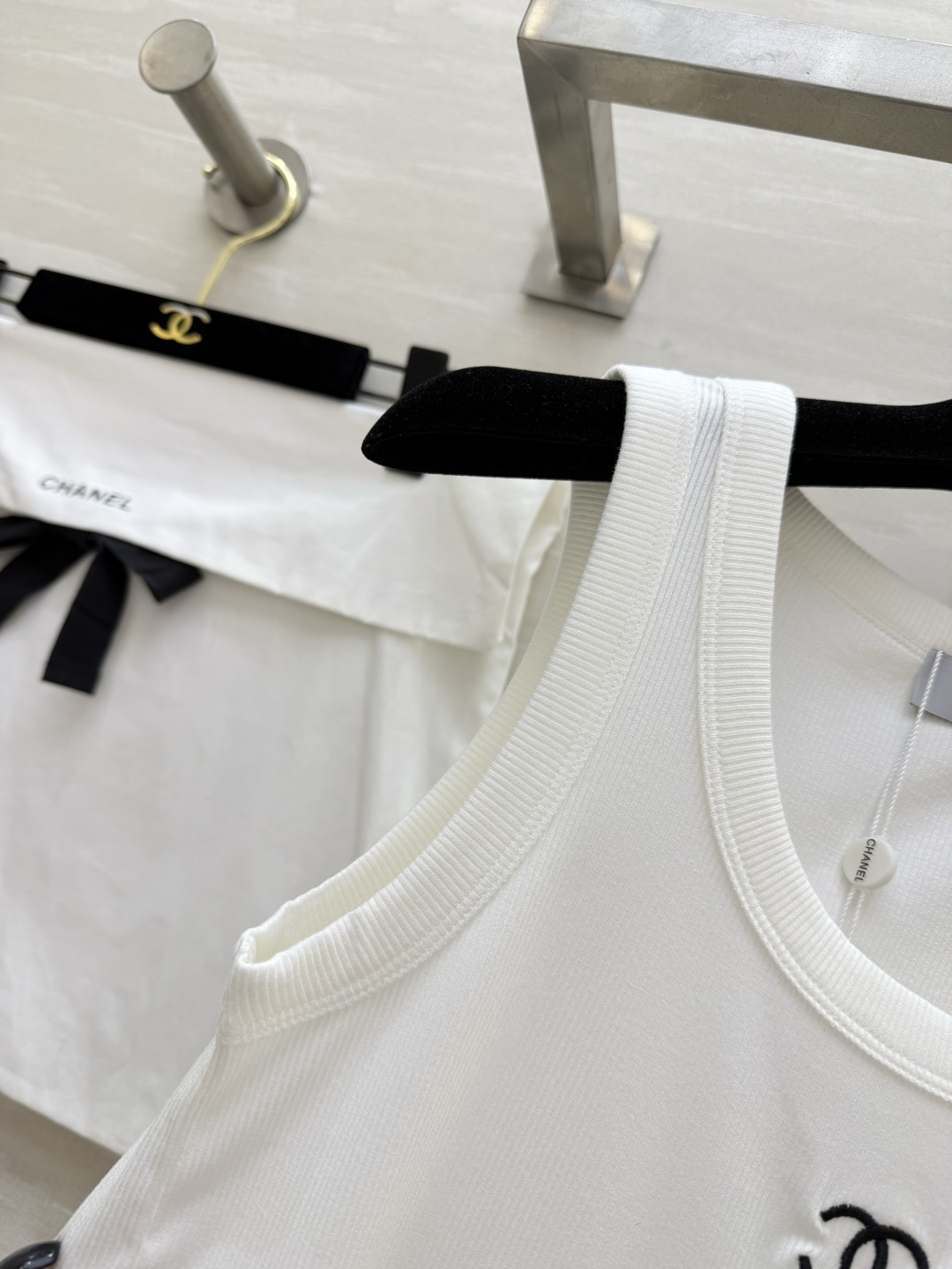 🖤🤍🤍 黑白灰控集合！经典双C | 螺纹显瘦 | 百搭王者夏天的快乐，是这件背心给的✨高品质定制 现货首