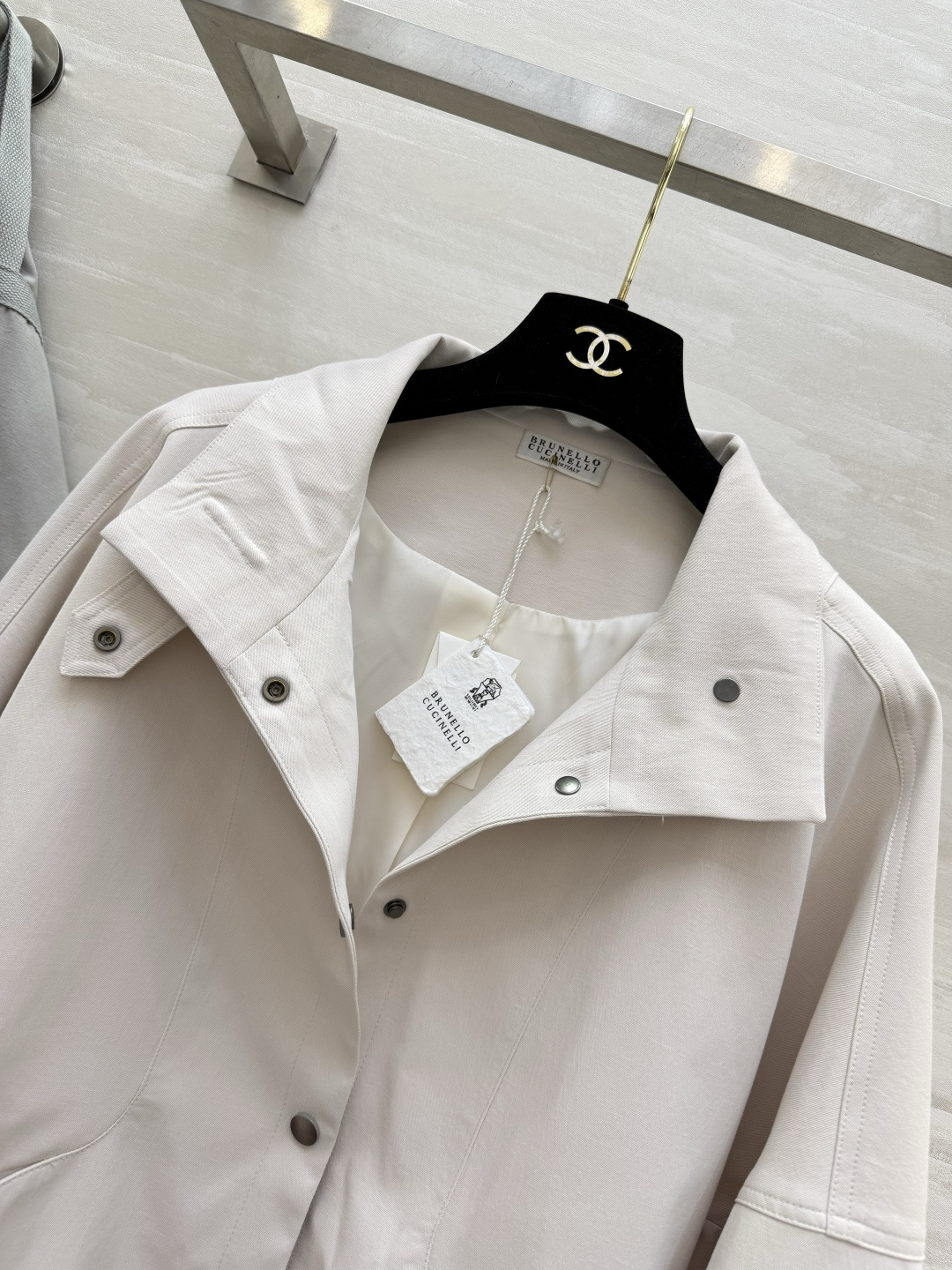 #Brunello Cucinell♡²⁶米白立领夹克外套 顶奢质感 一眼高级 立领利落大方 宽松廓形 