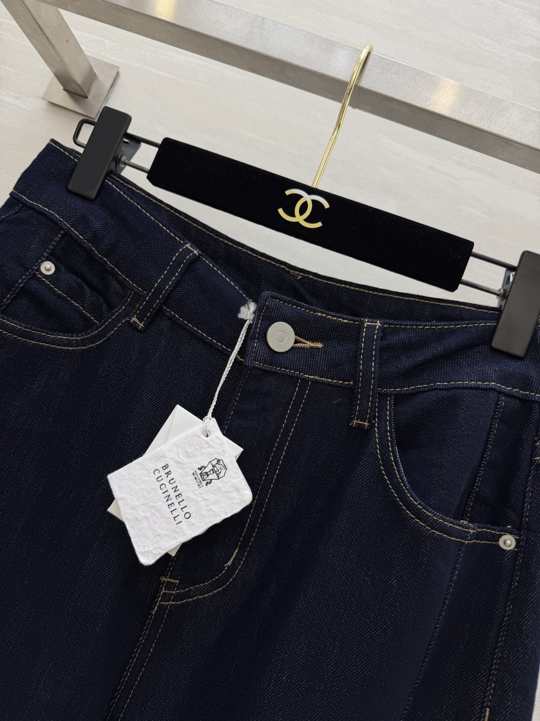 #Brunello Cucinell♡²⁶极简主义｜高级感阔腿牛仔裤 利落剪裁上身自带高级感 高腰设计兼