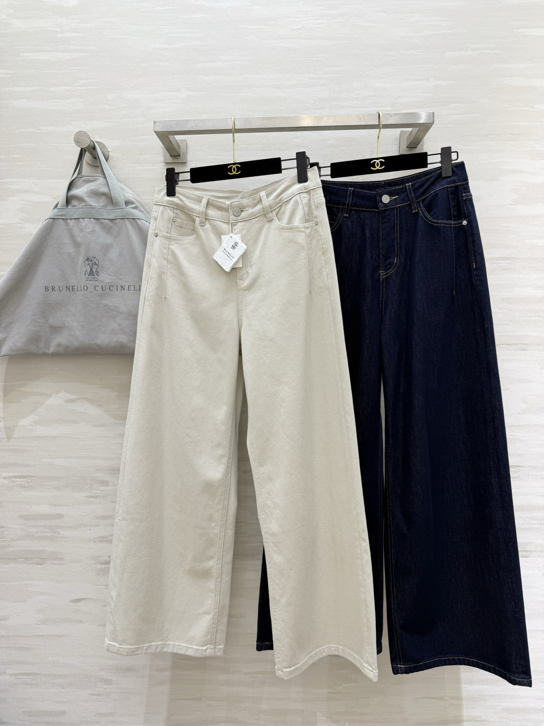 #Brunello Cucinell♡²⁶极简主义｜高级感阔腿牛仔裤 利落剪裁上身自带高级感 高腰设计兼