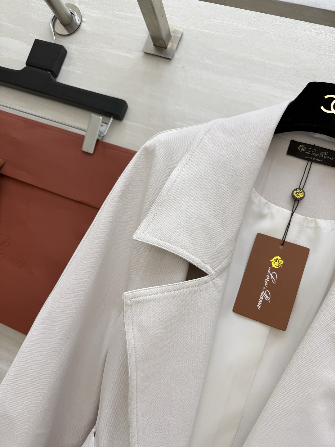 ✨Loro Pian♡²⁶高奢老钱风 风衣｜把高级感焊在身上 经典版型不挑人 轻松驾驭各种场合！奶油白清