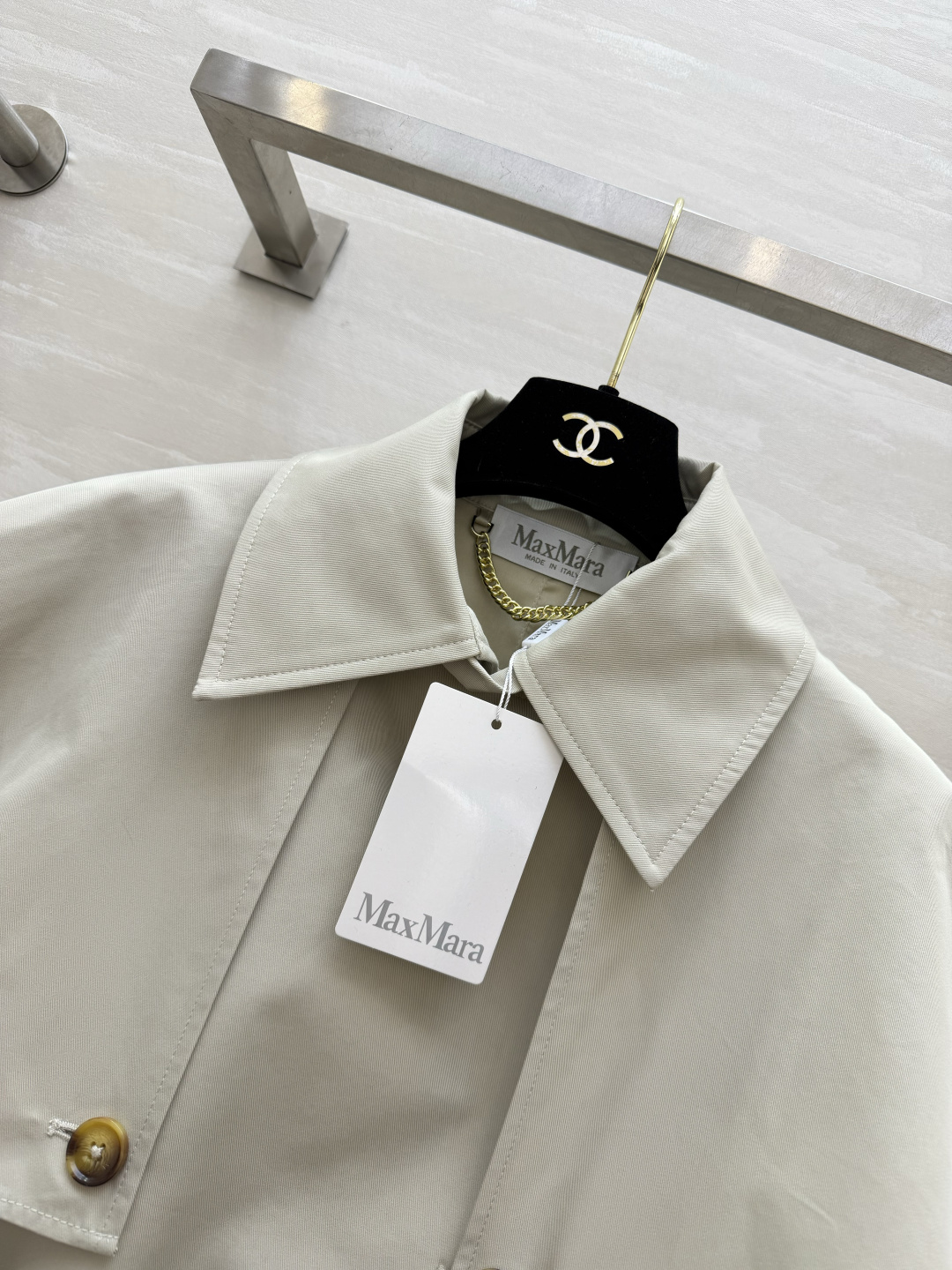 #MaxMar♡²⁶斗篷式风衣｜ 经典卡其色 斗篷式廓形 自带法式慵懒氛围感 双排扣大翻领设计 复古又大