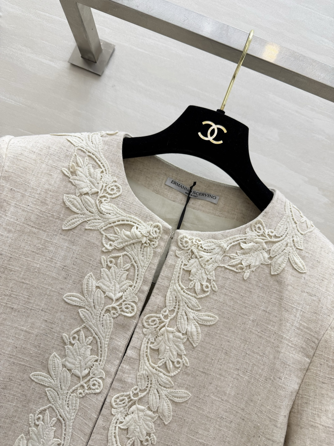 #ERMANNO SCERVIN♡²⁶重工刺绣亚麻外套 把法式优雅焊在身上 这件真的把「高级感」玩明白了