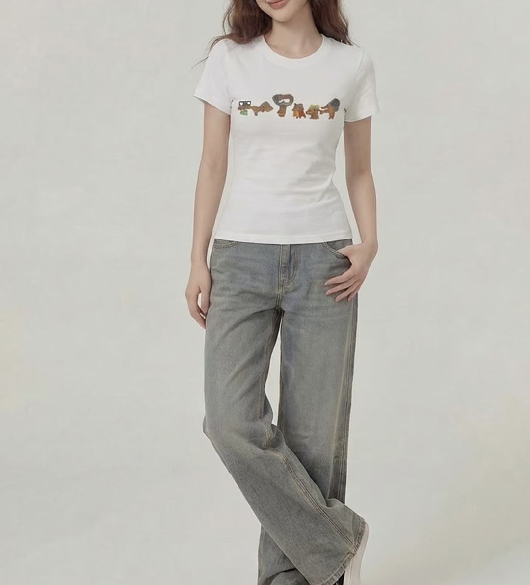 夏日的快乐，是Gucc♡²⁶小狗T给的🐾软乎乎的纯棉面料，上身超舒服一排可可爱爱的腊肠犬，瞬间戳中少女心