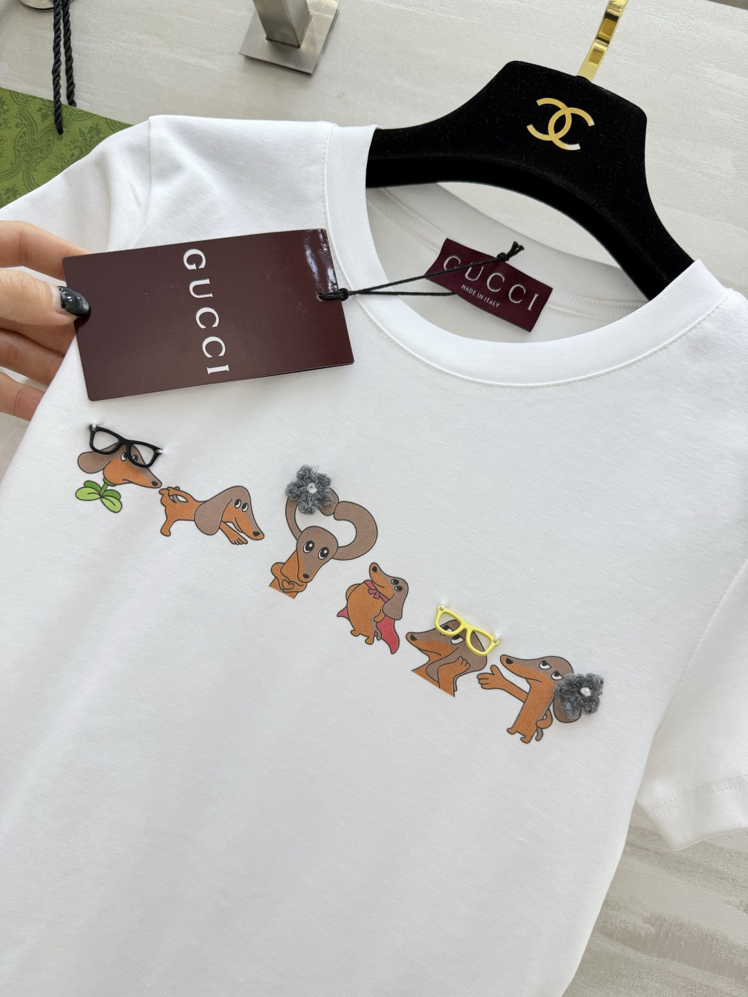 夏日的快乐，是Gucc♡²⁶小狗T给的🐾软乎乎的纯棉面料，上身超舒服一排可可爱爱的腊肠犬，瞬间戳中少女心