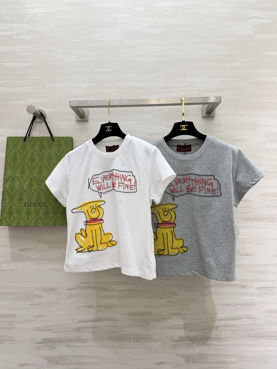 ✨ GUCC♡²⁶ss涂鸦🐶治愈系刺绣🪡T恤 “EVERYTHING WILL BE FINE!” 把温