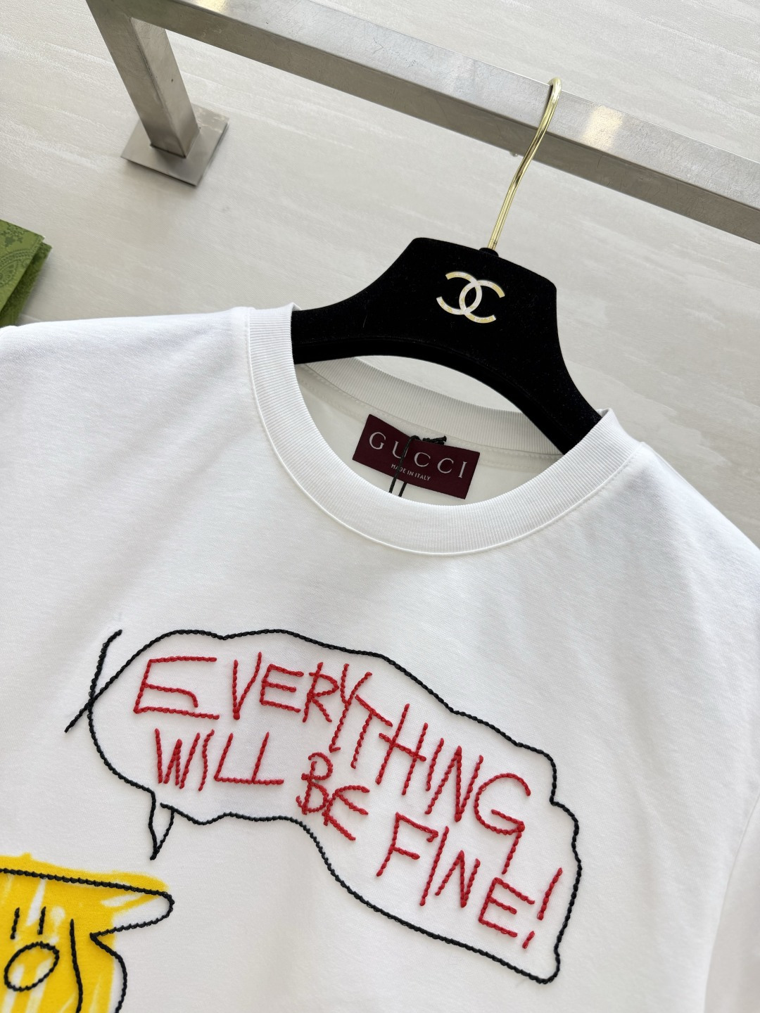 ✨ GUCC♡²⁶ss涂鸦🐶治愈系刺绣🪡T恤 “EVERYTHING WILL BE FINE!” 把温