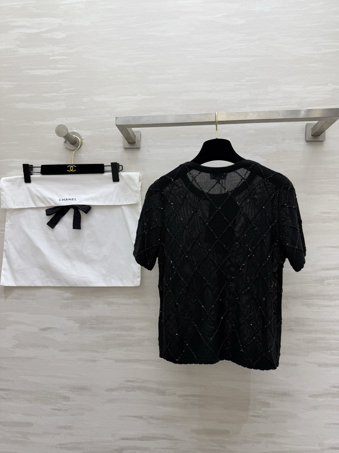 #Chane♡²⁶菱格纹短袖针织衫｜把法式优雅焊在身上经典菱格纹 链条圆领 双C金标每一处细节都在诠释高