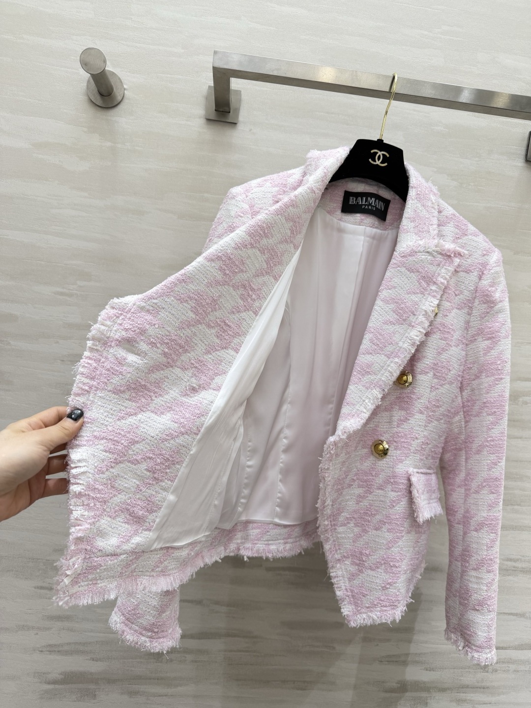 #Balmai♡²⁶甜酷天花板 粉白千鸟格西装外套 粉白千鸟格自带柔焦滤镜 甜而不腻 毛边流苏 定制双排