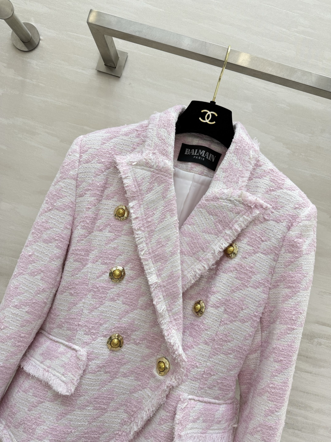 #Balmai♡²⁶甜酷天花板 粉白千鸟格西装外套 粉白千鸟格自带柔焦滤镜 甜而不腻 毛边流苏 定制双排