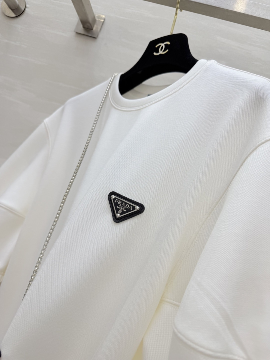 🔥🔥🔥爆款🔥🔥🔥#Prad♡²⁶春夏新款 普拉达三角标休闲连衣裙✔️简约又不简单风 搭配字母三角小包包 