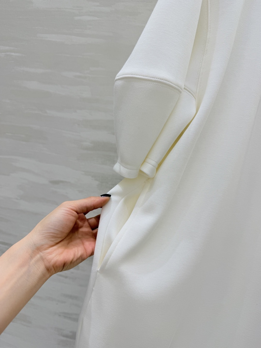 🔥🔥🔥爆款🔥🔥🔥#Prad♡²⁶春夏新款 普拉达三角标休闲连衣裙✔️简约又不简单风 搭配字母三角小包包 