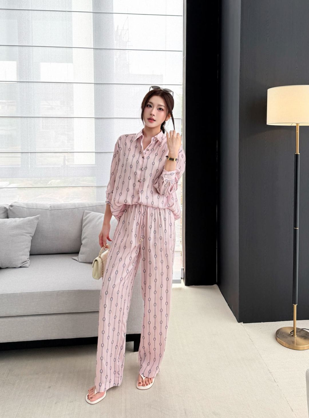 NO:804237,,,19860909,,,Women's clothing