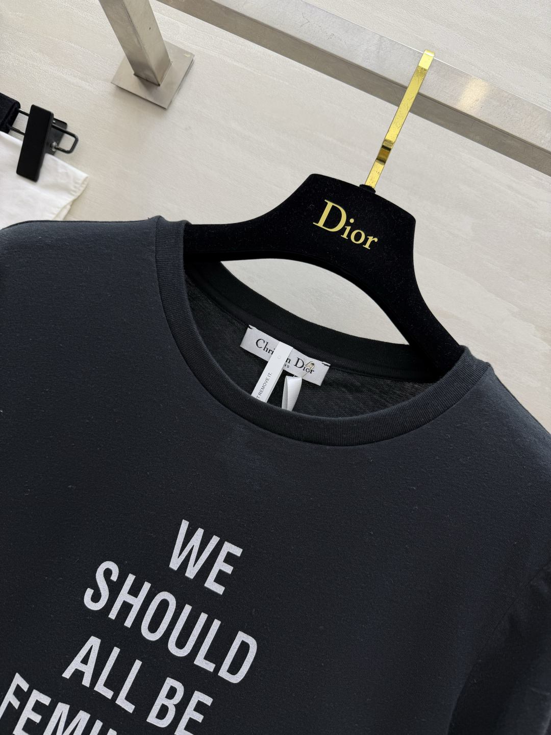 #Dio♡²⁶ss女权标语T恤 态度与颜值双在线 一件自带态度的神仙T恤 把高级感和女性力量穿在身上💪经