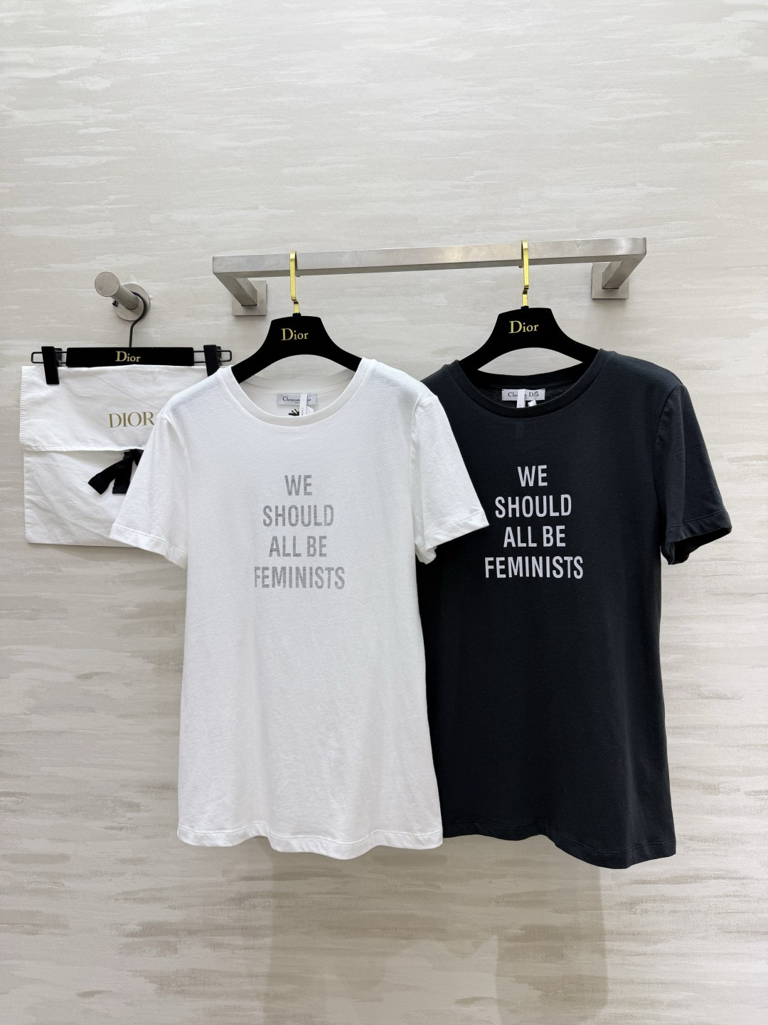 #Dio♡²⁶ss女权标语T恤 态度与颜值双在线 一件自带态度的神仙T恤 把高级感和女性力量穿在身上💪经