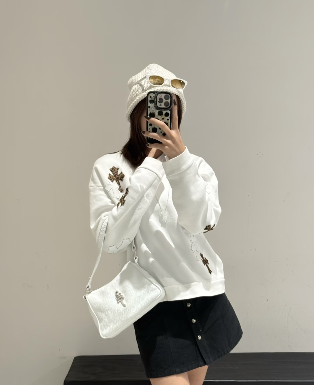 Chrome Hearts²⁶豹纹十字架拼皮卫衣 把美式复古和潮酷感焊在身上了✨经典十字架元素 豹纹撞色