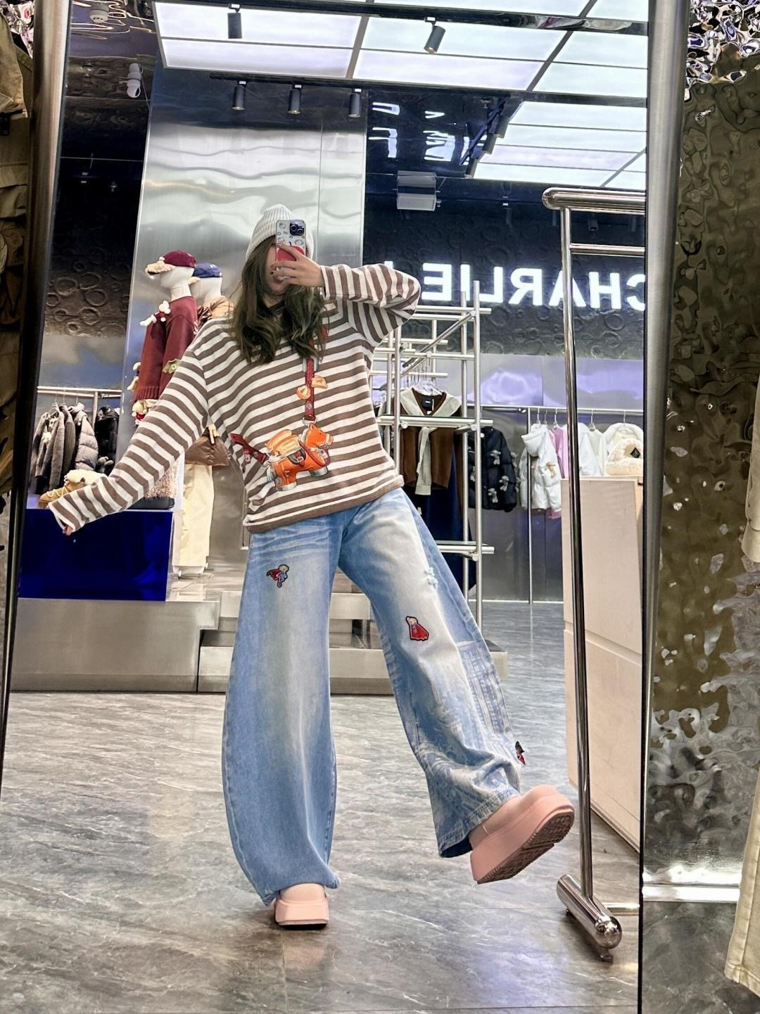 #Herme♡²⁶条纹长袖T ｜把法式慵懒穿在身上 经典棕白条纹自带松弛感 趣味马鞍印花直接把高级感拉满