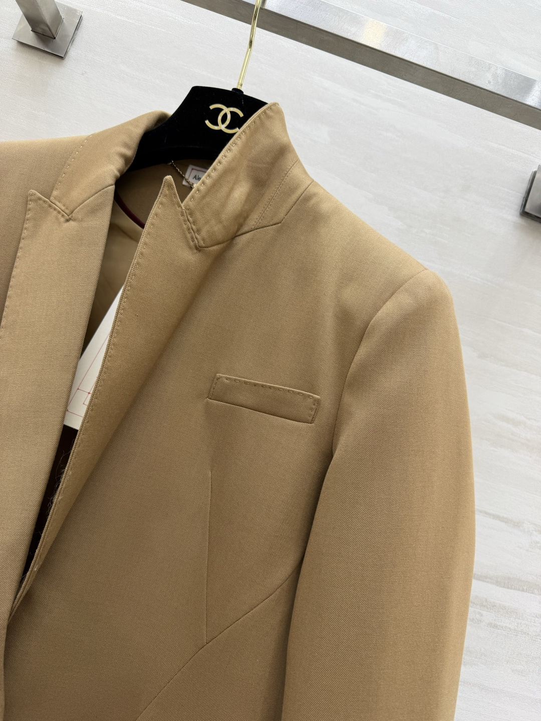 #Alexander McQuee♡²⁶新款西装外套 利落收腰剪裁 立体结构线 秒变沙漏腰 藏肉又显比例