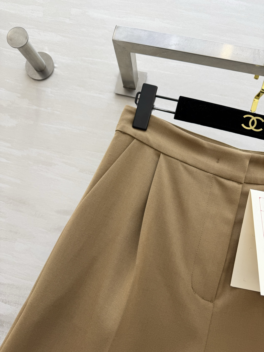 #Alexander McQuee♡²⁶新款阔腿西裤 利落中线压褶 立体结构线 整体设计简约大气 黑色自