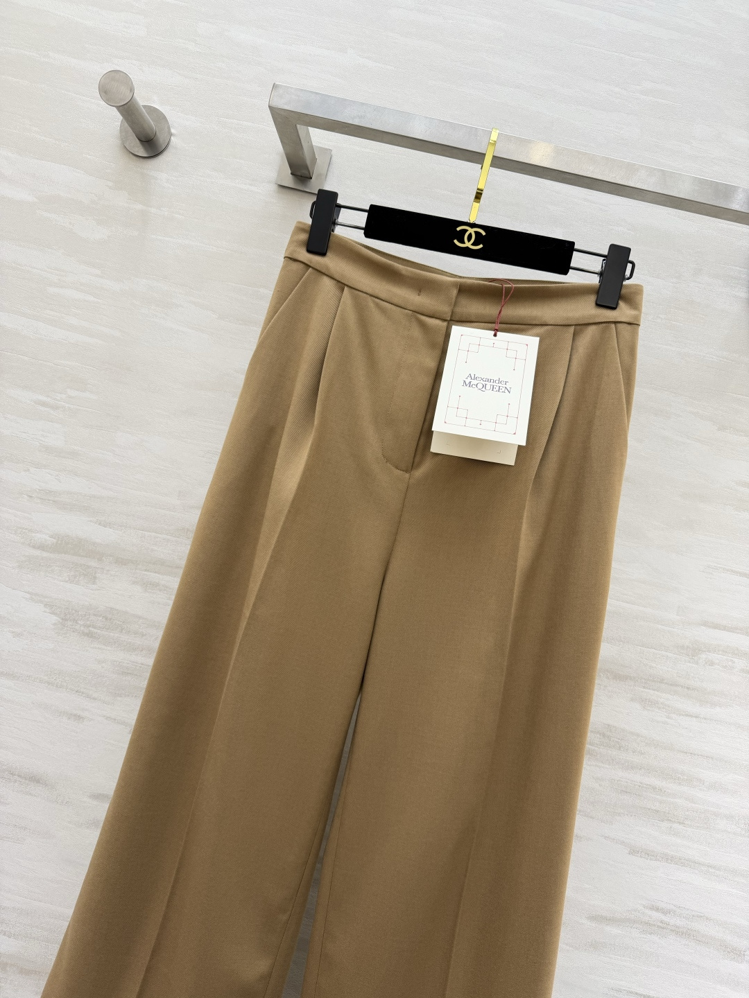 #Alexander McQuee♡²⁶新款阔腿西裤 利落中线压褶 立体结构线 整体设计简约大气 黑色自