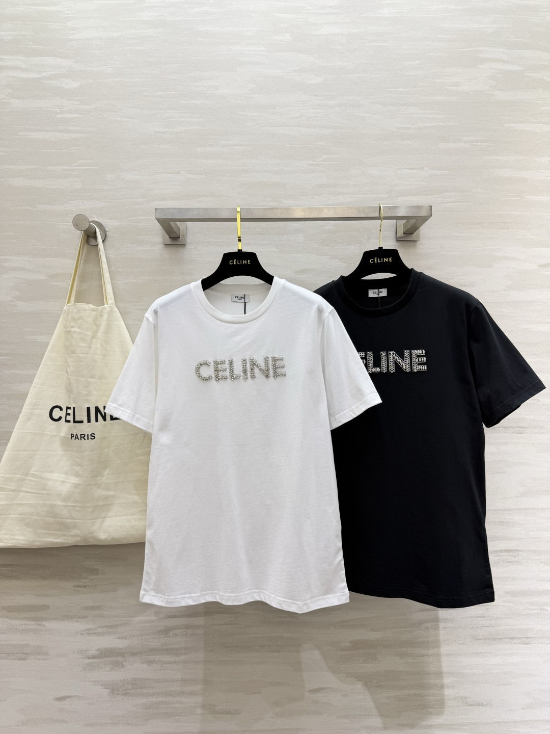 #CELIN♡²⁶ 水钻字母短袖T恤 手工水钻logo 高支棉亲肤透气 白T干净 黑T酷飒 高品质定制 