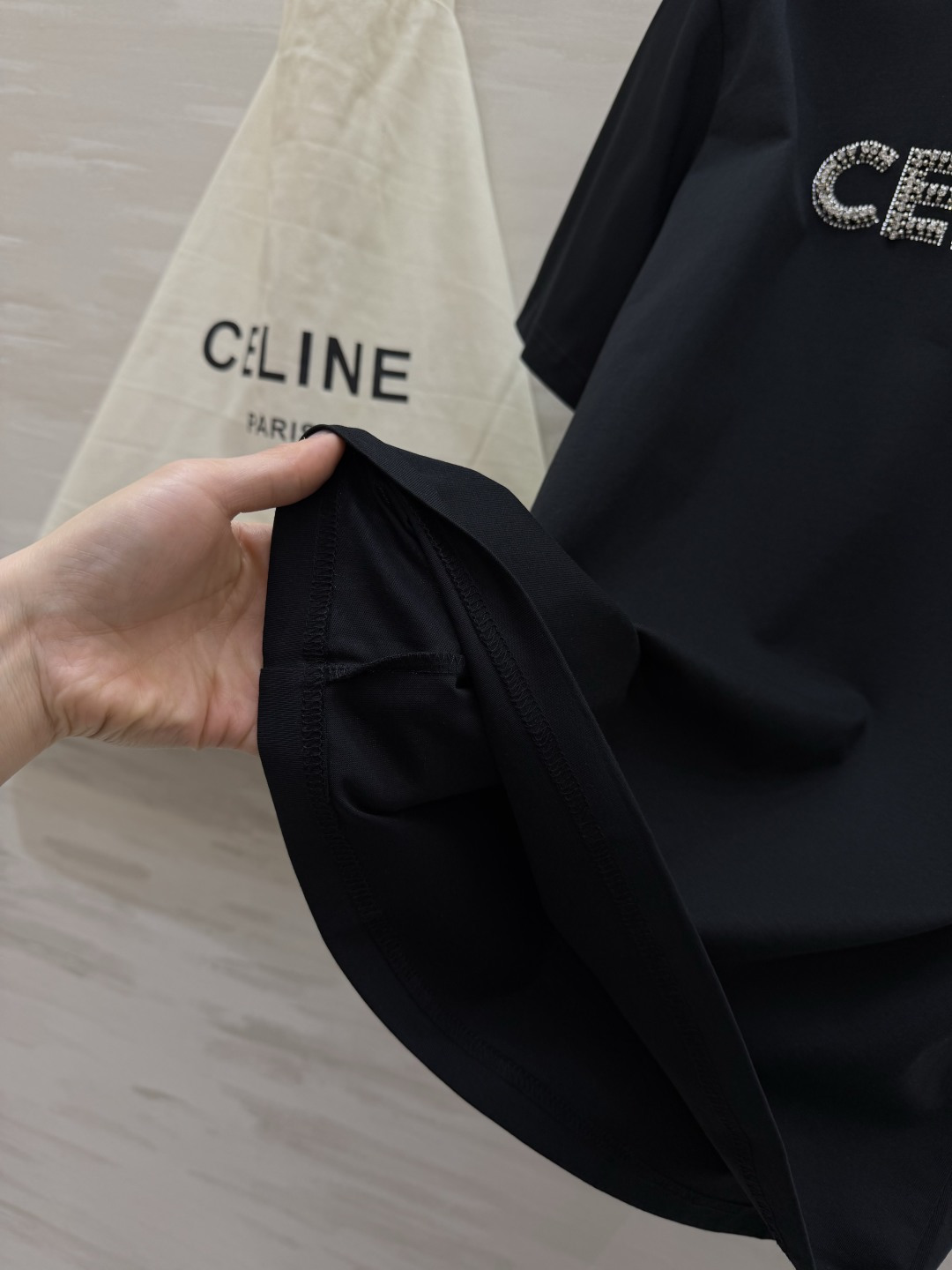 #CELIN♡²⁶ 水钻字母短袖T恤 手工水钻logo 高支棉亲肤透气 白T干净 黑T酷飒 高品质定制 