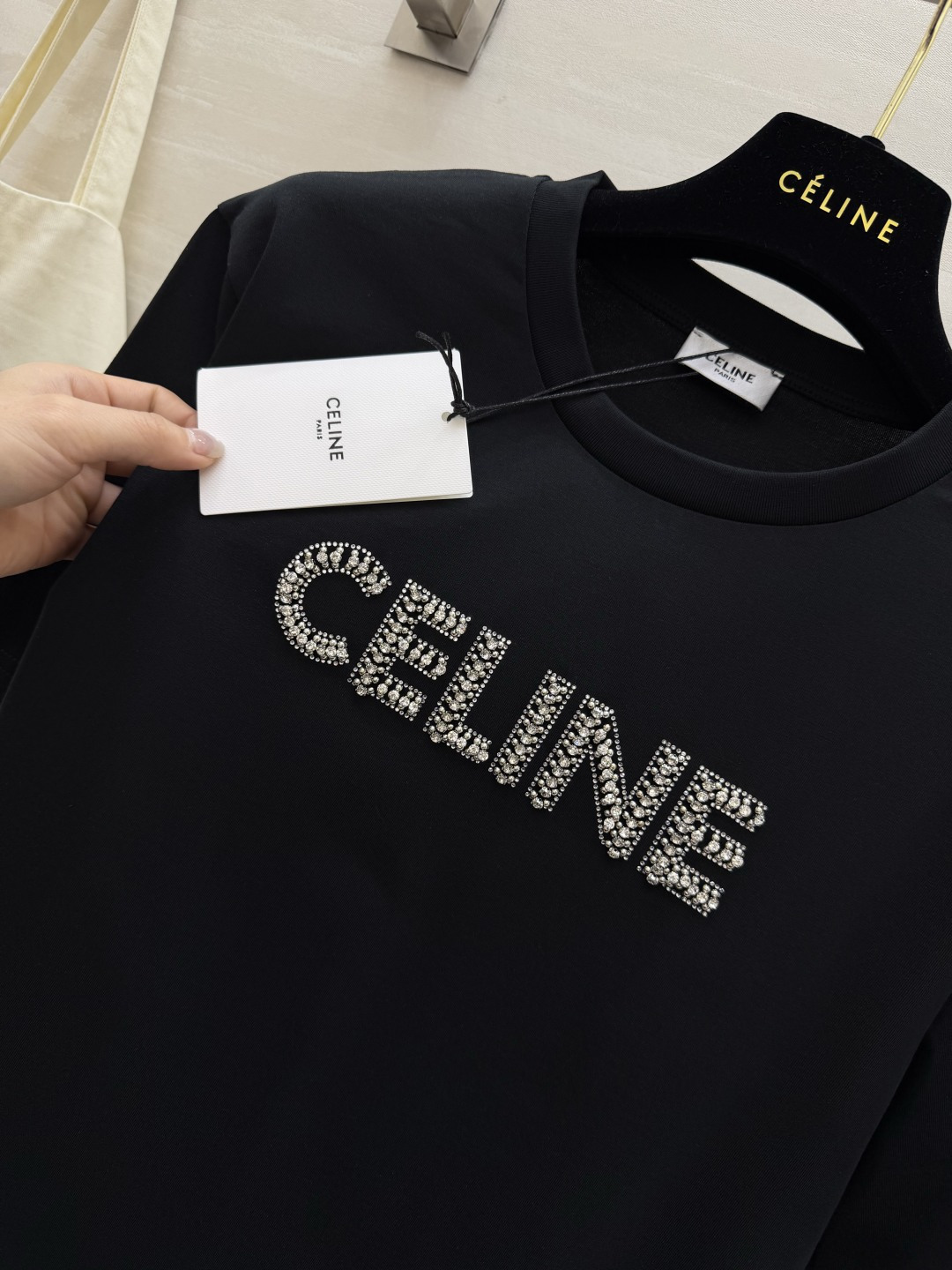 #CELIN♡²⁶ 水钻字母短袖T恤 手工水钻logo 高支棉亲肤透气 白T干净 黑T酷飒 高品质定制 